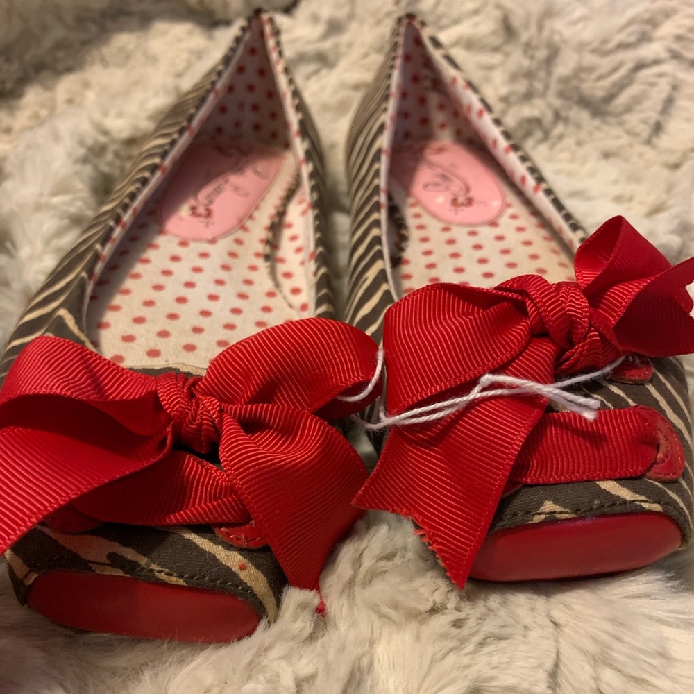 Cute animal print flats with red bow